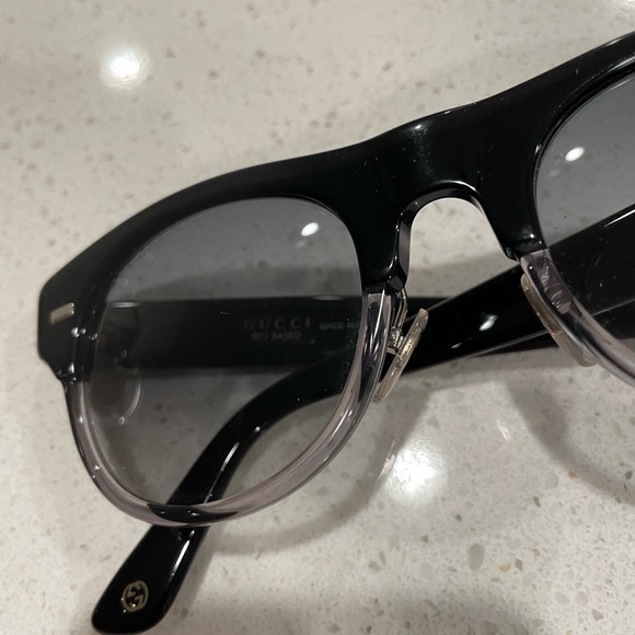 Gucci Sunglasses 1088 - Picture 8 of 9